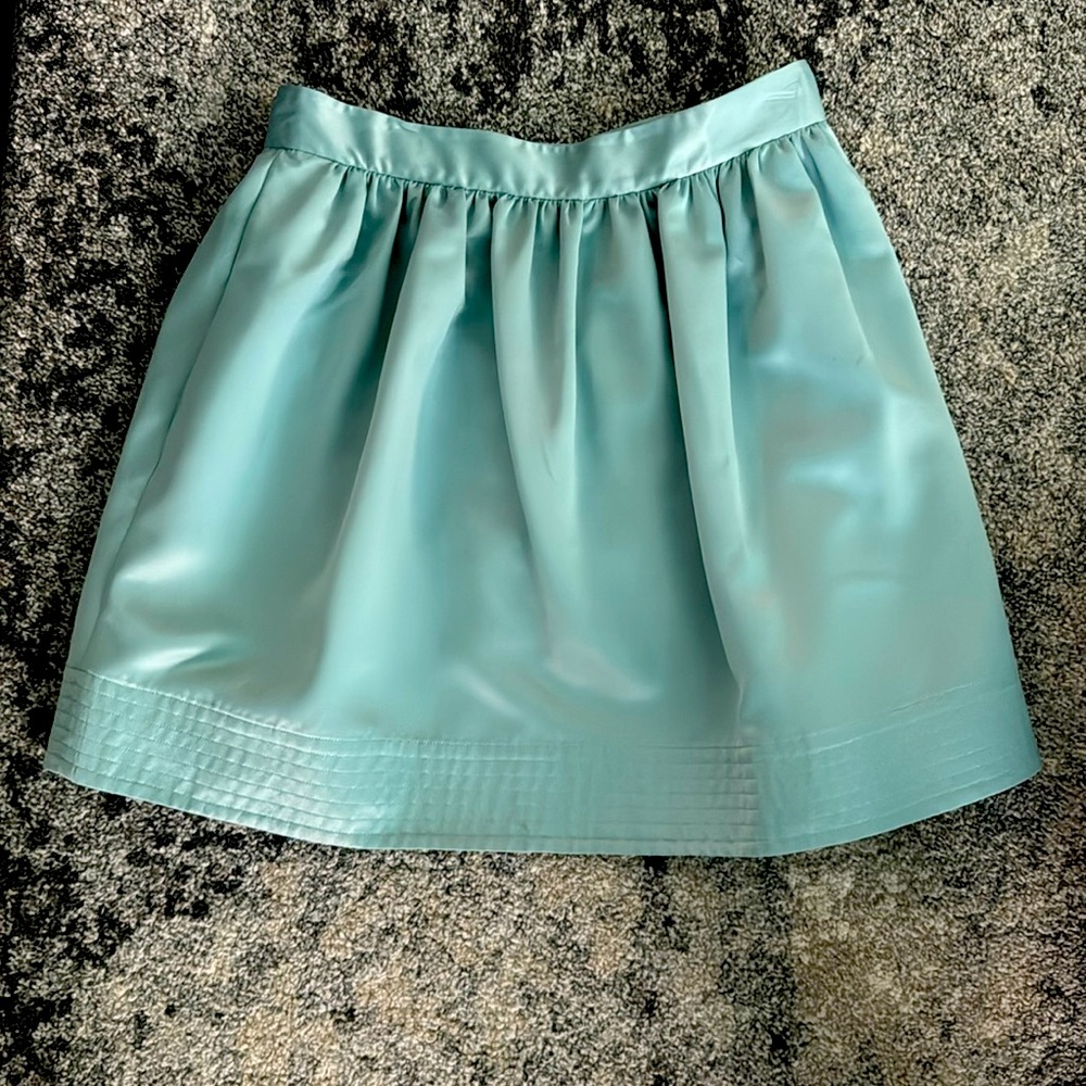 Gorgeous satin special occasion skirt Size 10